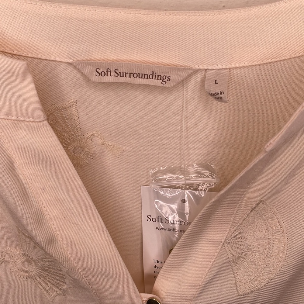 Soft surroundings Sonya embroidered tencel fan blouse in cream, size L NWT - Picture 5 of 10
